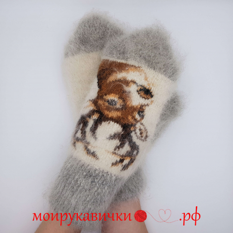 Пуховые варежки Красавчик-олень